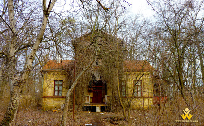 В Бучі горіла дача Патона