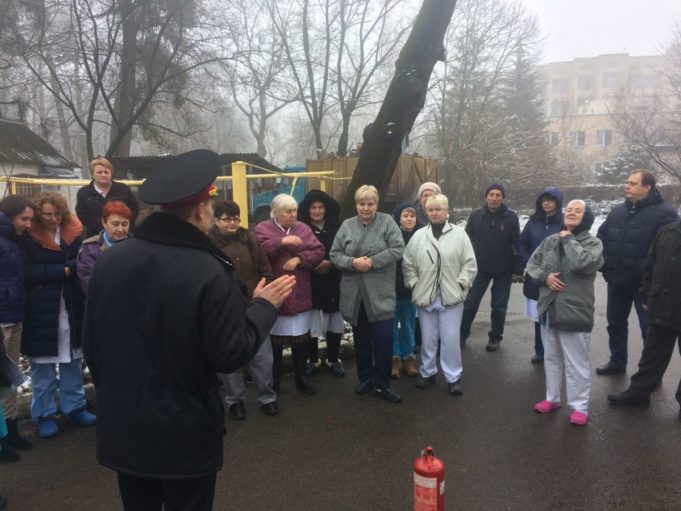 У пологовому будинку Ворзеля провели навчання з пожежної безпеки